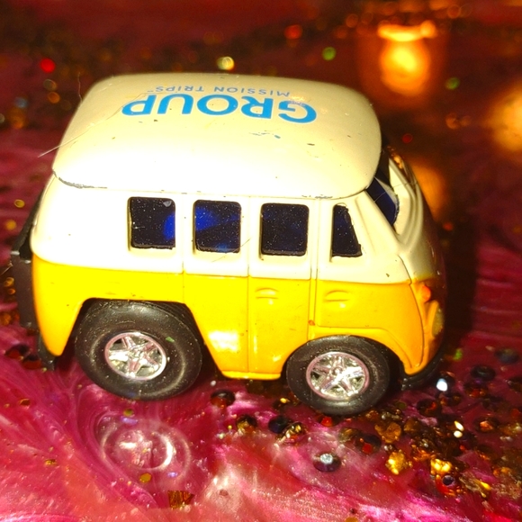 1963 yellow and white Welly Volkswagen diecast mid century van~collector… - Picture 4 of 4